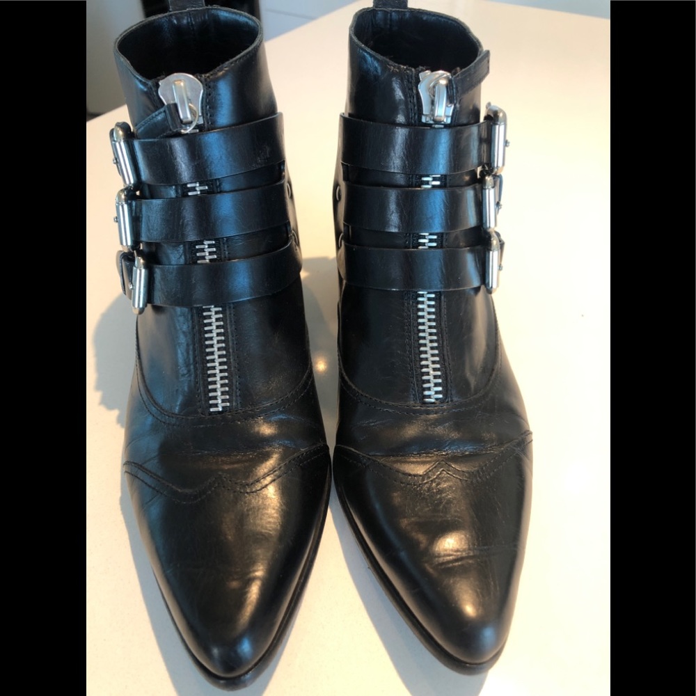 Lightly worn Tabitha Simmons rocker boots